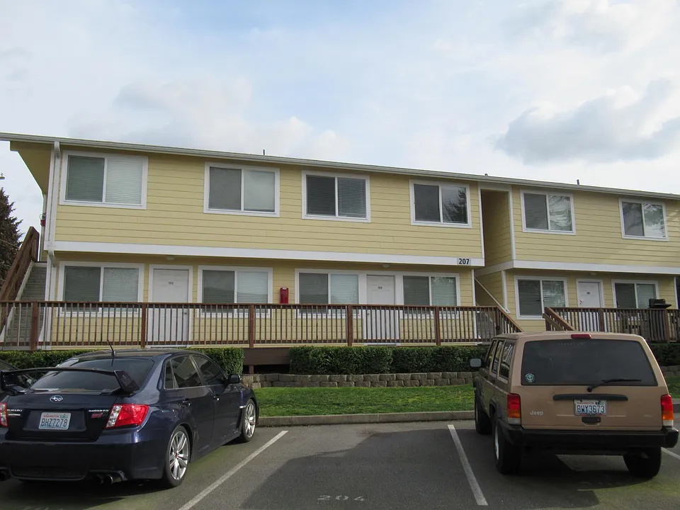 207 N Norris St #204
