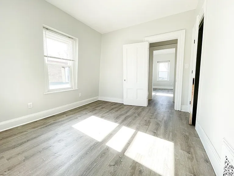30 Woodbine St #2 — Photo 10