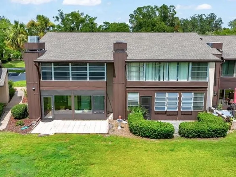 683 Midway Dr #B — Photo 3