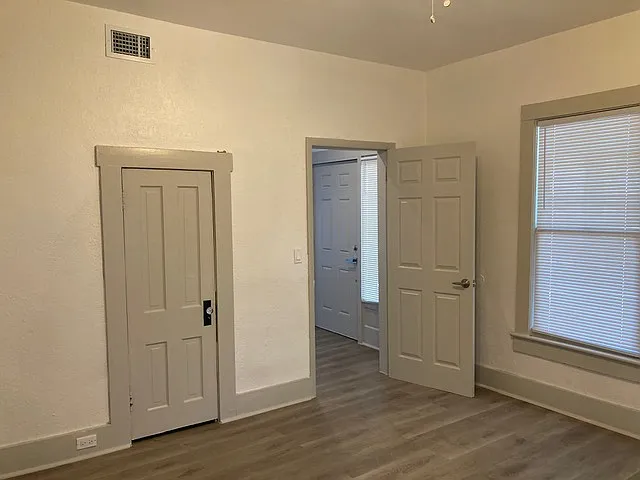 735 Avenue A SW #C — Photo 3