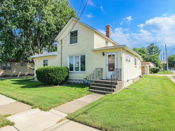801 E Clark St, Crown Point, IN 46307