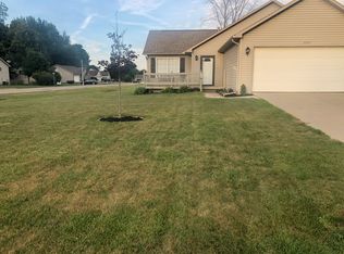 2304 Chestnut Ln, Burton, MI 48519