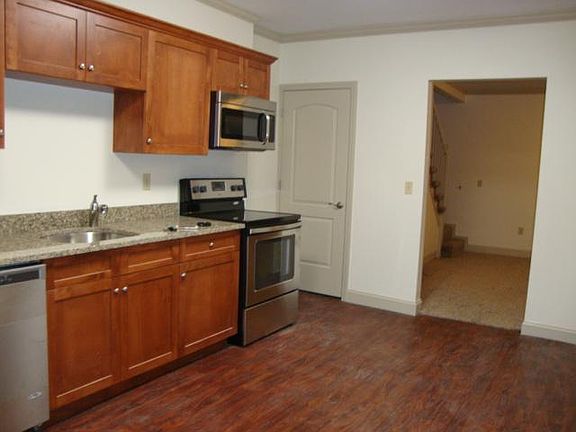 2nd image of 20 Church St