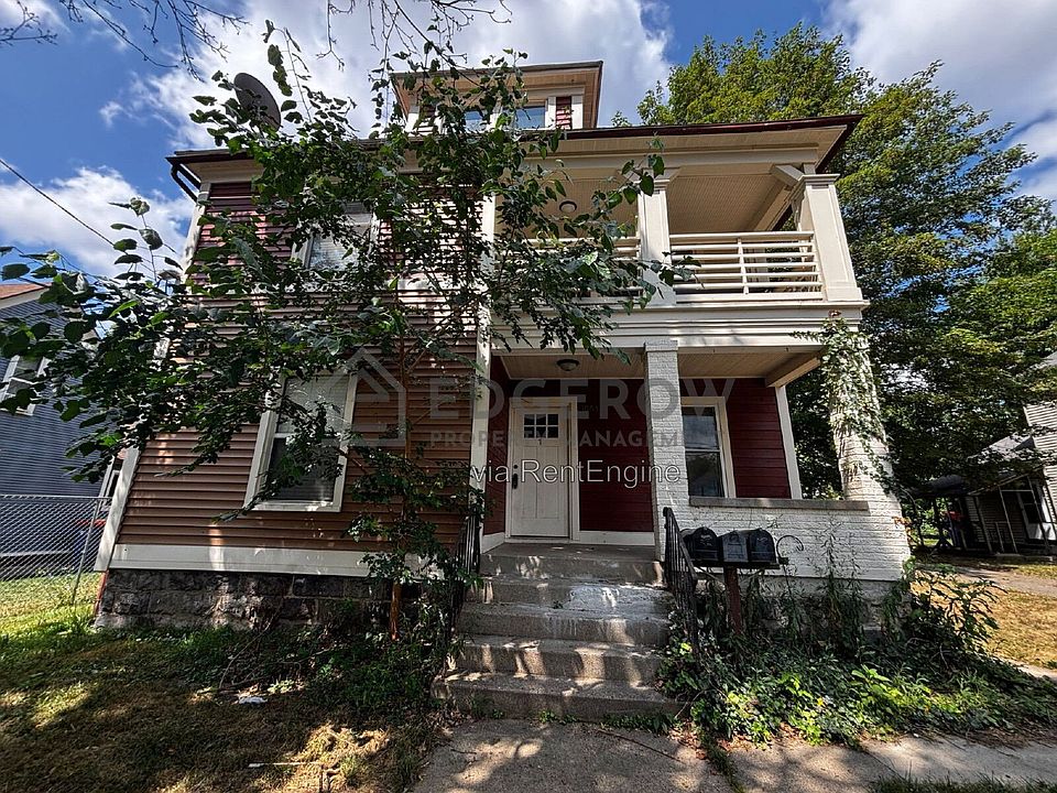 1st image of 1063 Quarry Ave NW APT 1