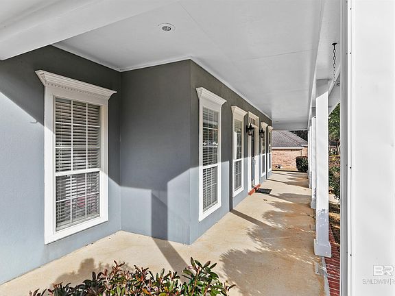 3rd image of 31176 Wakefield Dr