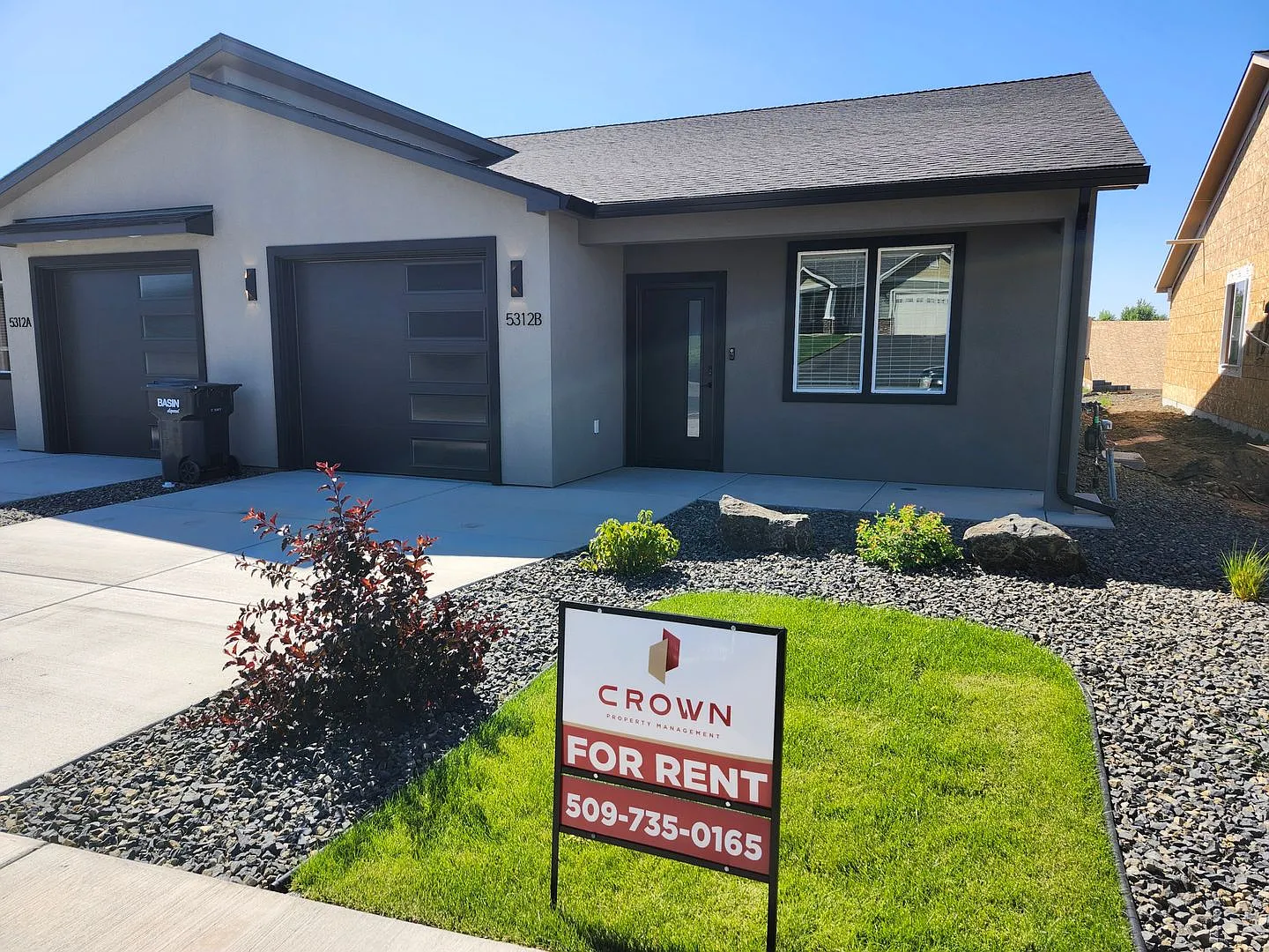 Gorgeous New Construction! W/Smart Home Technology, Washer & Dryer Included! — Photo 2