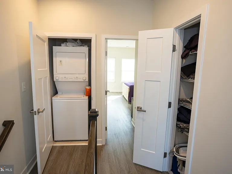 9926 New Pointe Dr — Photo 17