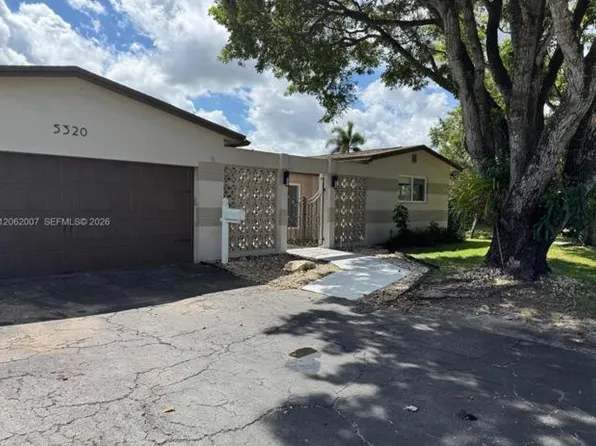 5320 SW 89th Ave, Fort Lauderdale, FL 33328