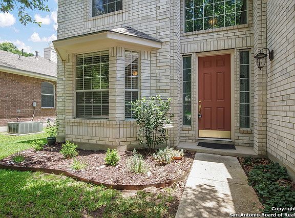 3rd image of 15422 Fall Place Dr
