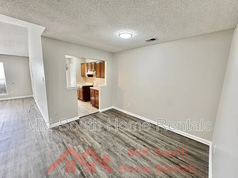 5528 Ginners Dr — Photo 10
