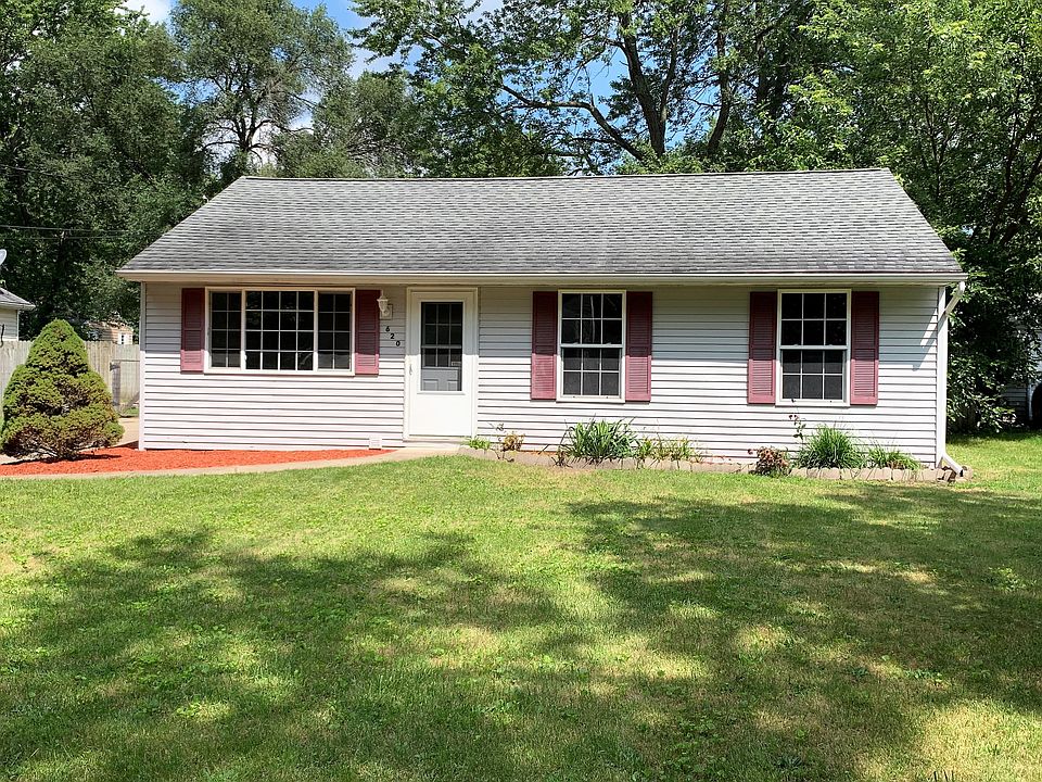 1st image of 620 Wellington Ave