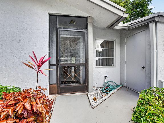 4th image of 8891 Windtree Street