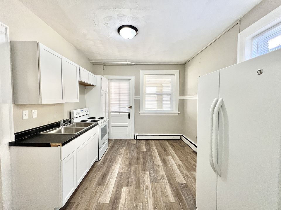 1st image of 15 N High St #11253621