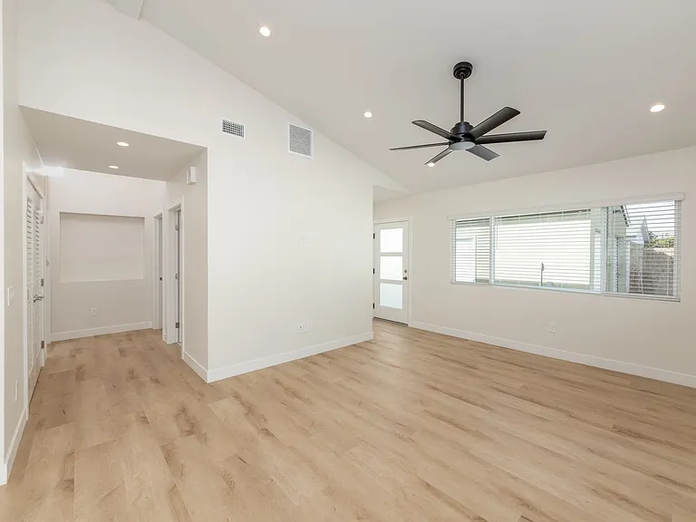 1619 S Ditmar St #2 — Photo 4