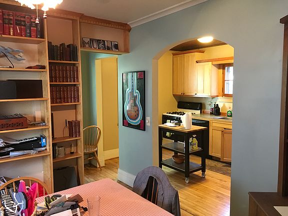 Dining/kitchen