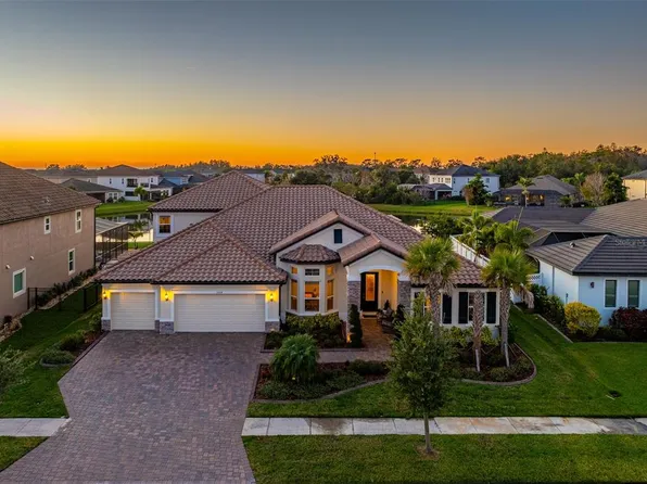 33164 Kateland Dr, Wesley Chapel, FL 33545