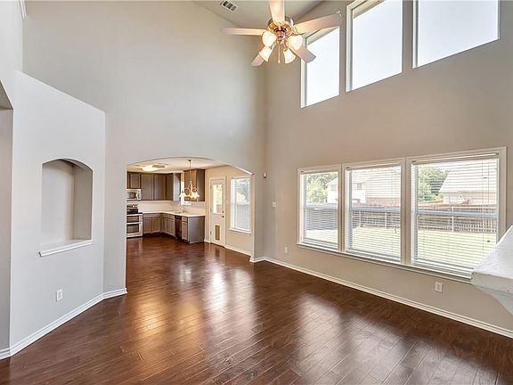 3rd image of 8911 Wild Rose Ln