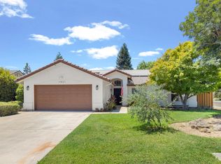 1921 N Terrace Ct, Visalia, CA 93291
