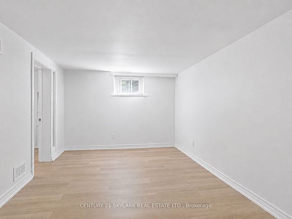 5th image of 18 Jodphur Ave #Basement