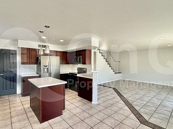 4th image of 2075 E Appaloosa Rd