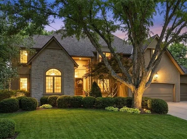 14227 Eby St, Overland Park, KS 66221