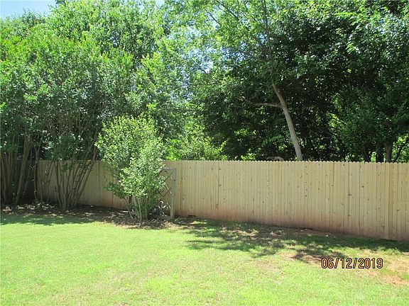 4th image of 13213 Moccasin Ln