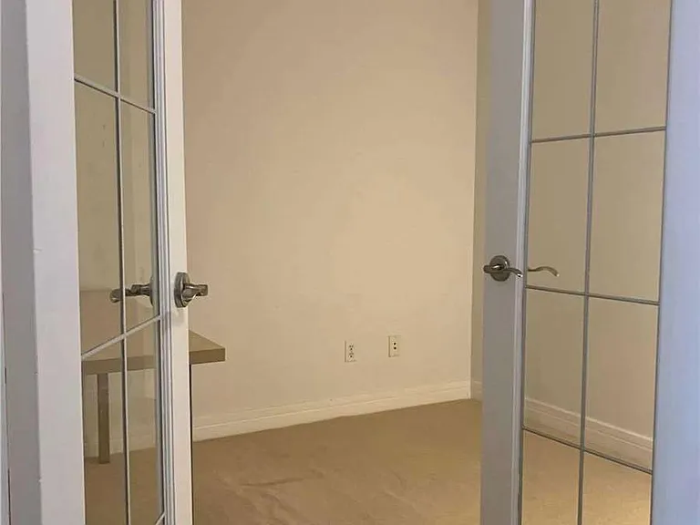 16 Harrison Garden Blvd #2001 — Photo 6