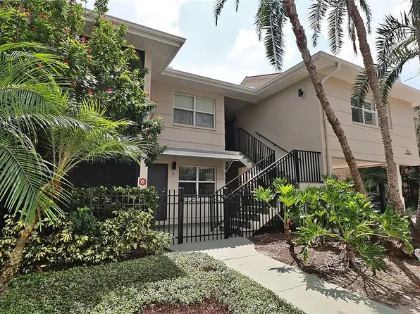 555 3rd St N APT 7, Saint Petersburg, FL 33701