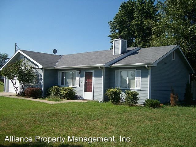 1st image of 300 Knoxberry Dr