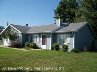 300 Knoxberry Dr, Manhattan, KS 66502