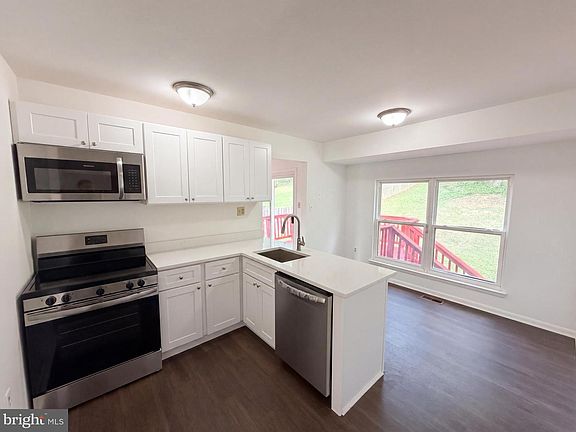 2nd image of 12708 Lampton Ln