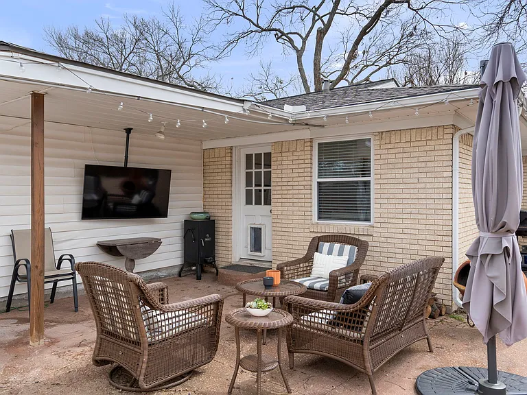 10615 Larchfield Ln — Photo 33