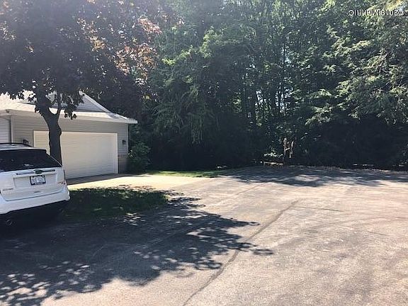 2nd image of 1047 Beechtree Ct