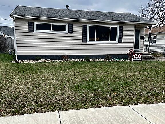 2nd image of 3 Cahill Dr