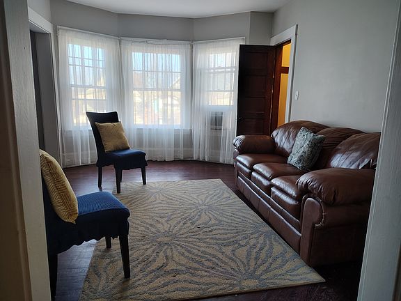 2nd image of 10208 Kempton Ave #Up