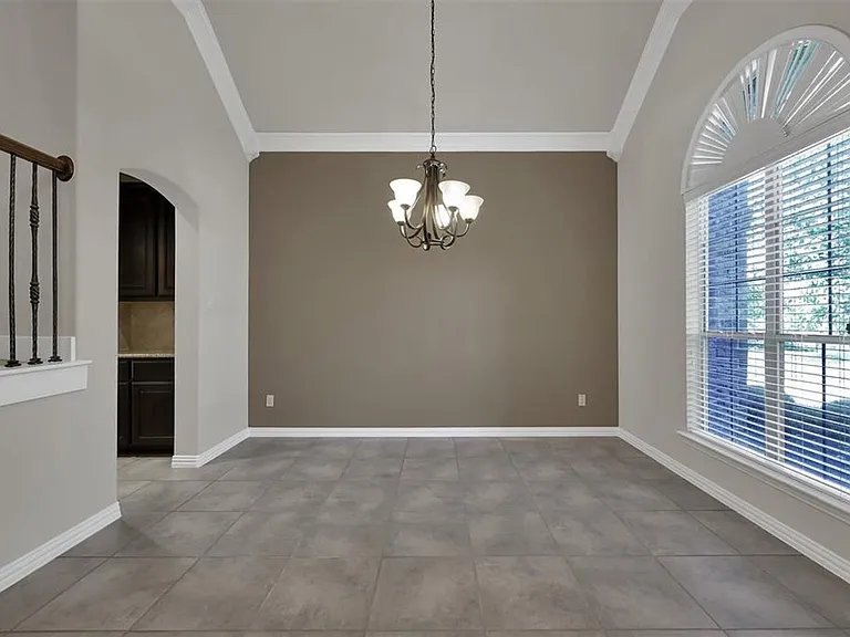 2 Maitland Ct — Photo 6