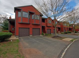 908 Clark Cir #908, Flemington, NJ 08822