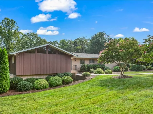 3667 Clinedale Rd, Pfafftown, NC 27040