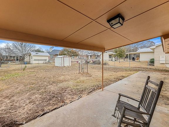 4th image of 618 Cross Mountain Dr