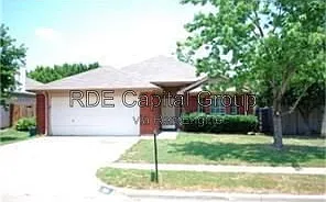 325 Angelina Dr — Photo 1