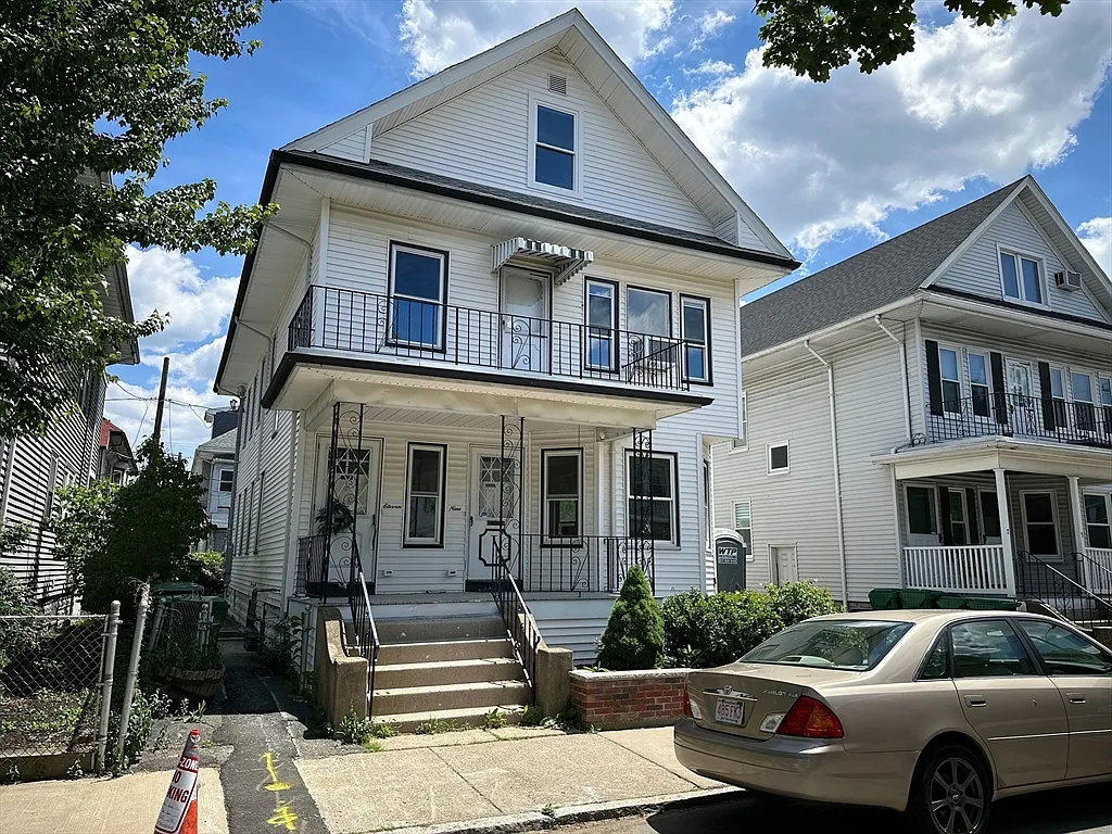 5 bed, 2.0 bath, 1700 sqft, $5,995 — Photo 1