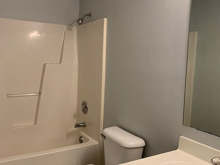 204 White Ave — Photo 16