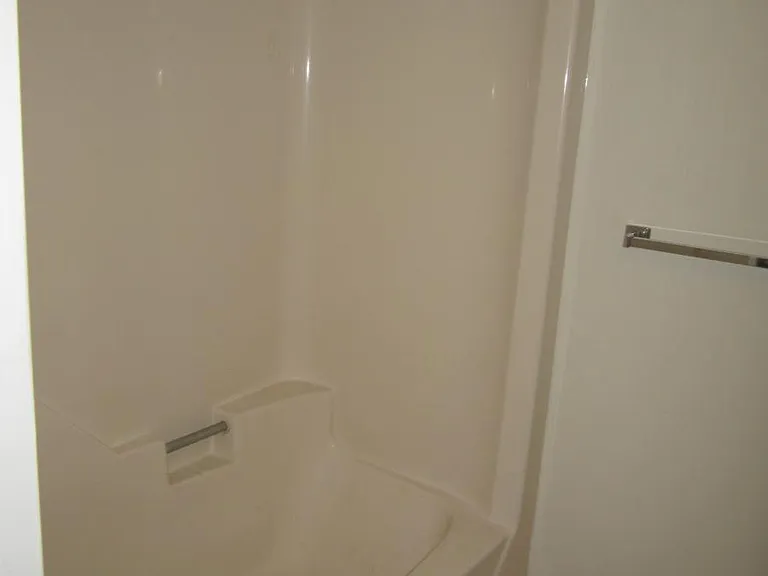 Surround Tub