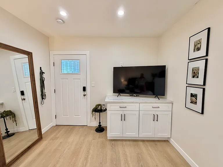 19139 Delano St #1 — Photo 3