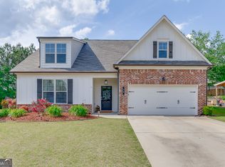 70 Frost Cv, Hoschton, GA 30548
