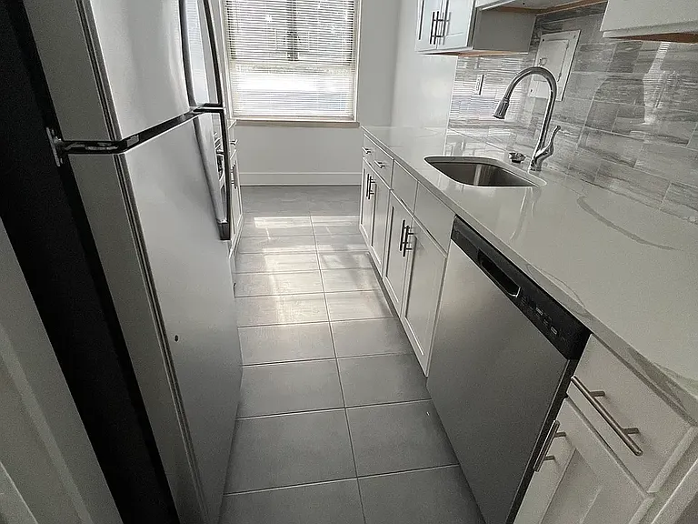 185-15 64th Ave #3C — Photo 3