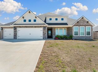905 Carlock Dr, Pea Ridge, AR 72751