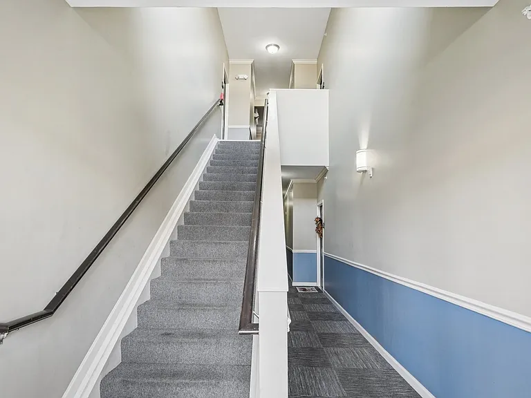 Brinley Place — Photo 26