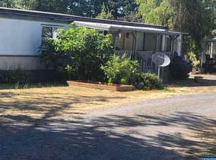 3134 Highway 20 APT 11, Sweet Home, OR 97386
