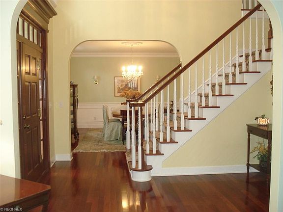 3rd image of 2183 Silveridge Trl